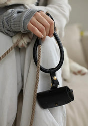 Classe "Classy" Cases - Convenienza ed eleganza in ogni passeggiata