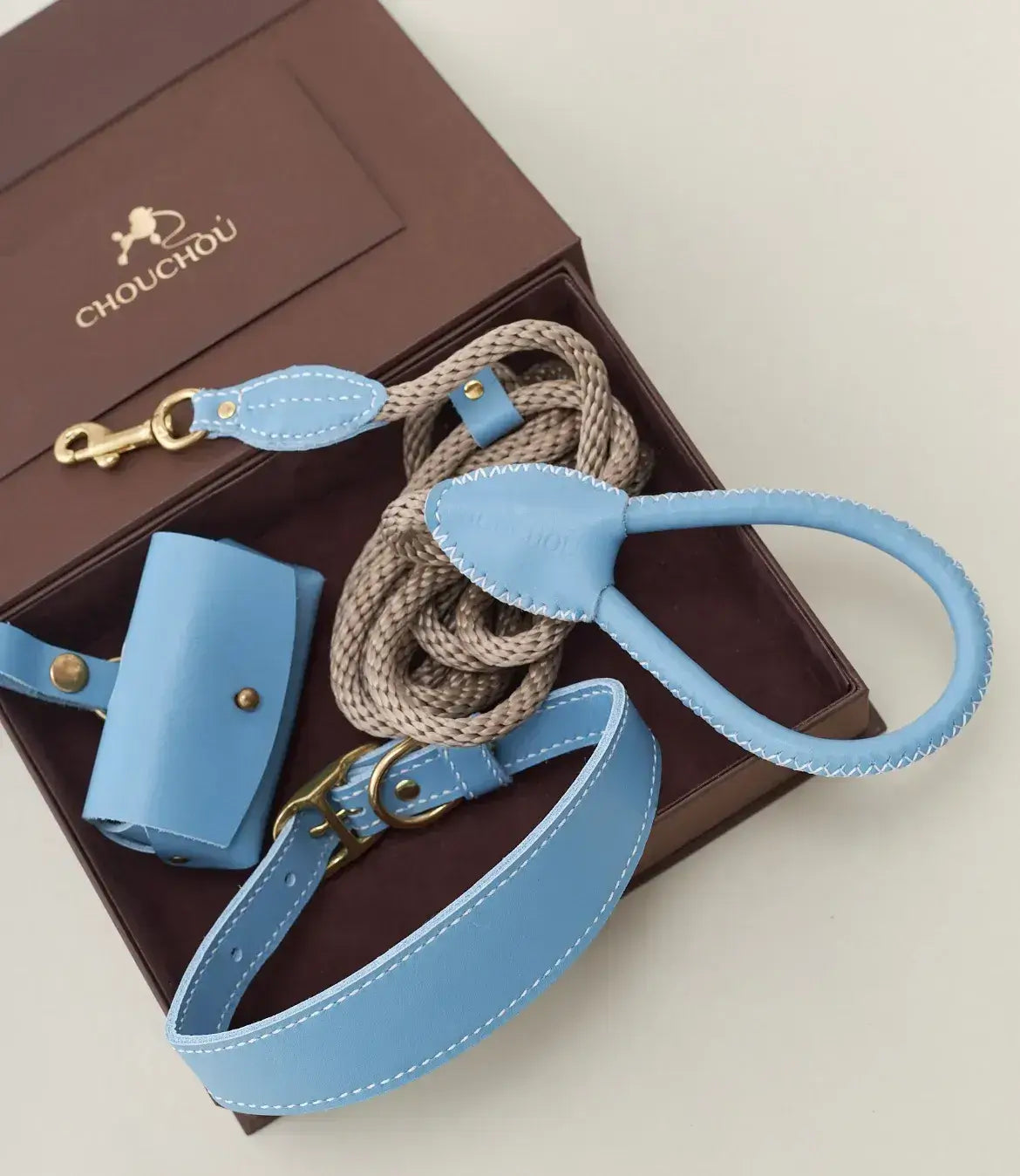 Almond Luxury Collar, Classy Leash and Case – Premium Handmade Dog Set